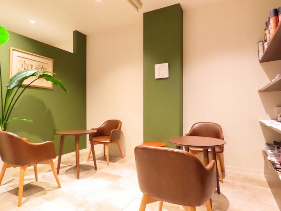 40代以上専門血流促進サロン「ルナスーリヤ表参道店」（エステティシャン/セラピストの求人）の写真13枚目：