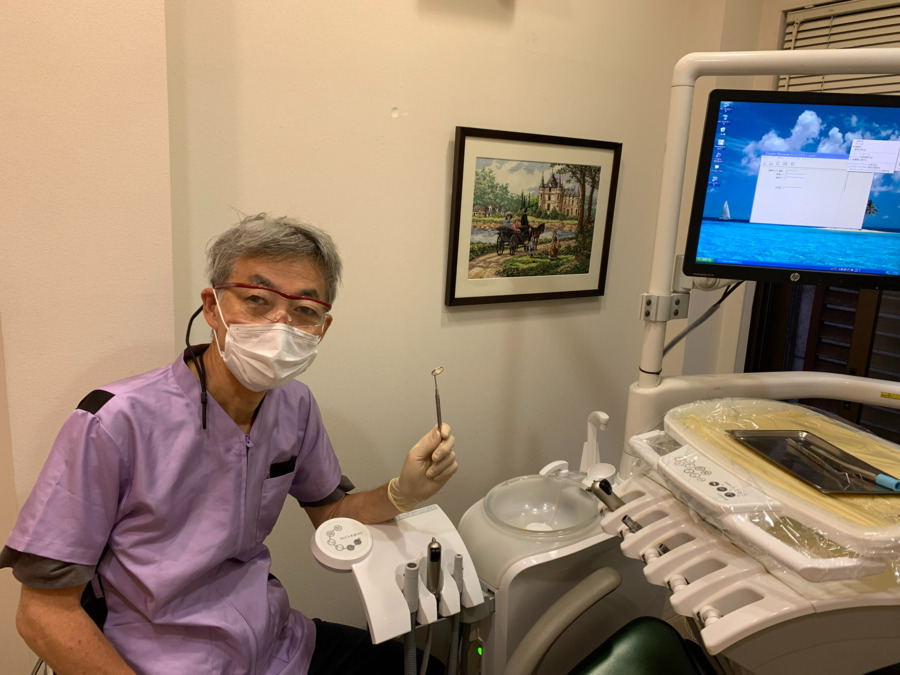 栗田歯科医院の写真2枚目:診療室は半個室で2つありますが、同時には使わず1台で診療しています