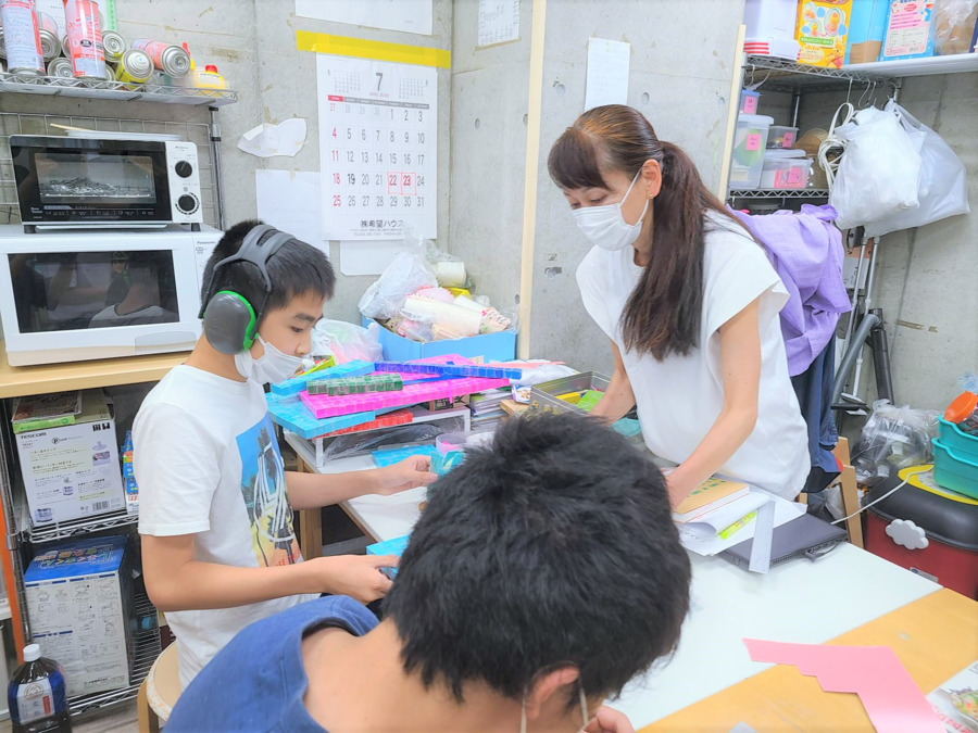 テラコヤキッズ川崎教室の写真5枚目：支援風景