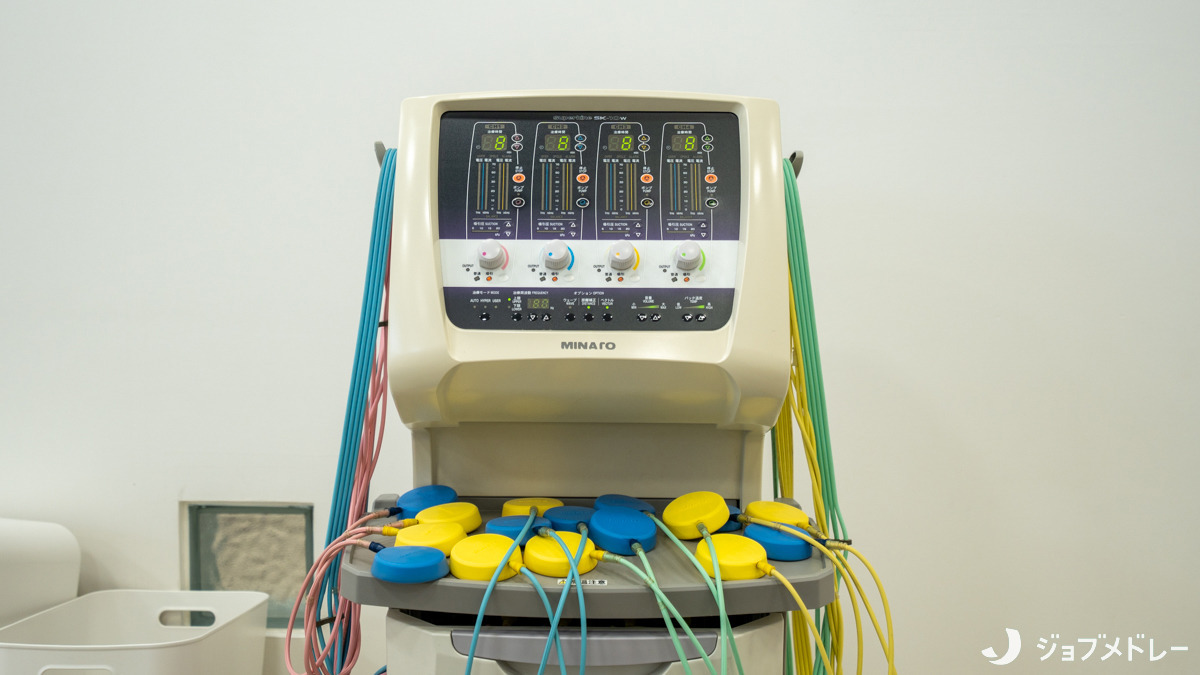 TSUNAGI接骨院 ハーヴェスト院(柔道整復師の求人)の写真11枚目:低周波治療器の設備です