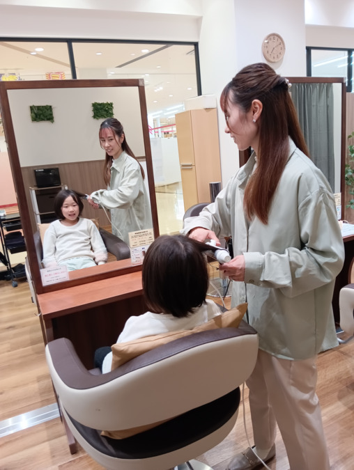 ICH・GOビバモール蕨錦町店（美容師の求人）の写真4枚目：