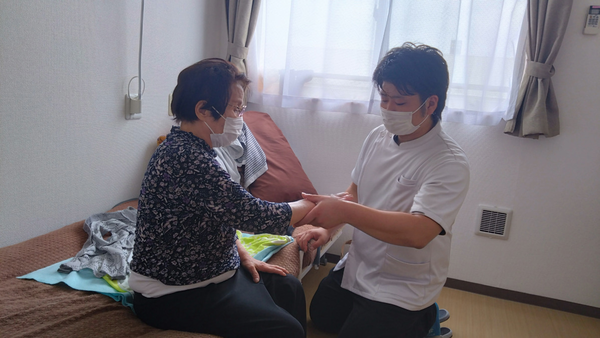 株式会社ひまわりケアサービス　在宅マッサージひまわり（あん摩マッサージ指圧師の求人）の写真13枚目：
