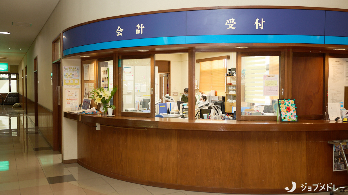 介護老人保健施設　はなみずき（看護師/准看護師の求人）の写真4枚目：受付の様子です