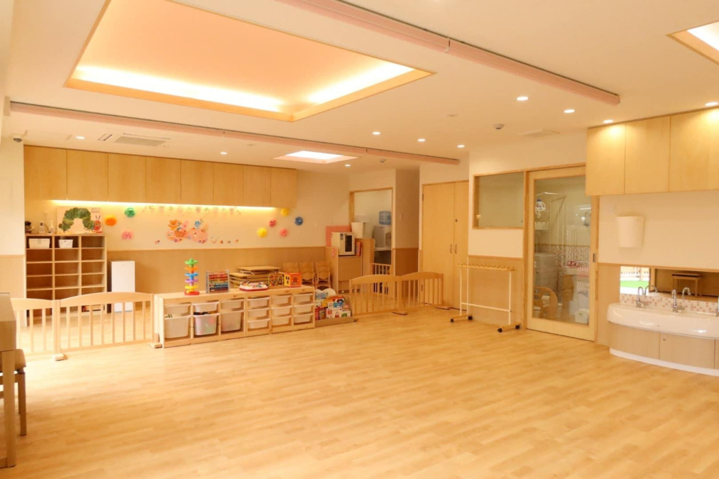 小花にこのいえ保育園の写真4枚目：