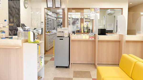キリン堂薬局　明石明南店（薬剤師の求人）の写真3枚目：キリン堂薬局　明石明南店の内観