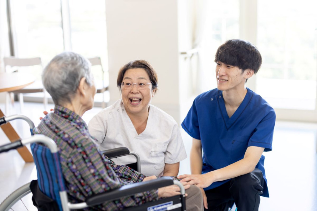 グループホームプラチナ・ヴィラ青葉台（介護職/ヘルパーの求人）の写真2枚目：