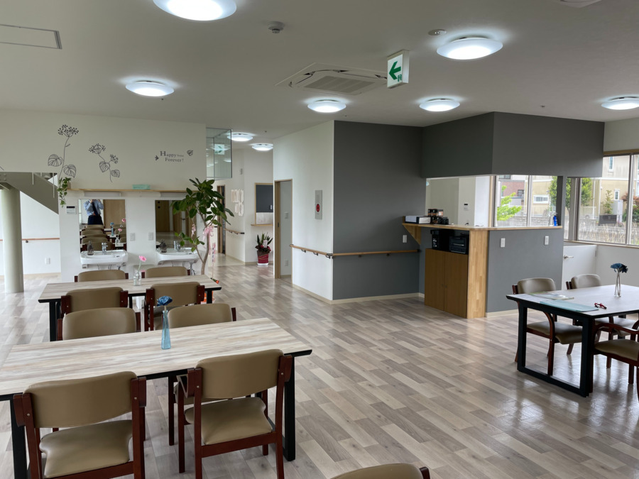 住宅型有料老人ホームえにしの里(介護職/ヘルパーの求人)の写真2枚目: