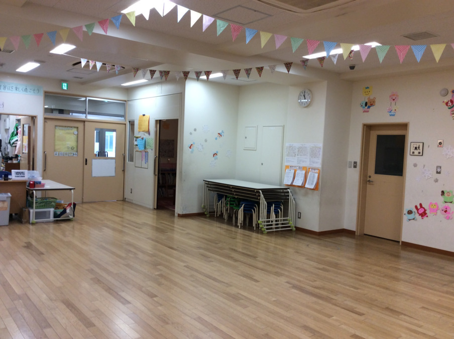 調布市北ノ台小学校学童クラブ(放課後児童支援員/学童指導員の求人)の写真2枚目:私たちと一緒に、いつまでも想い出に残る施設を目指しませんか?