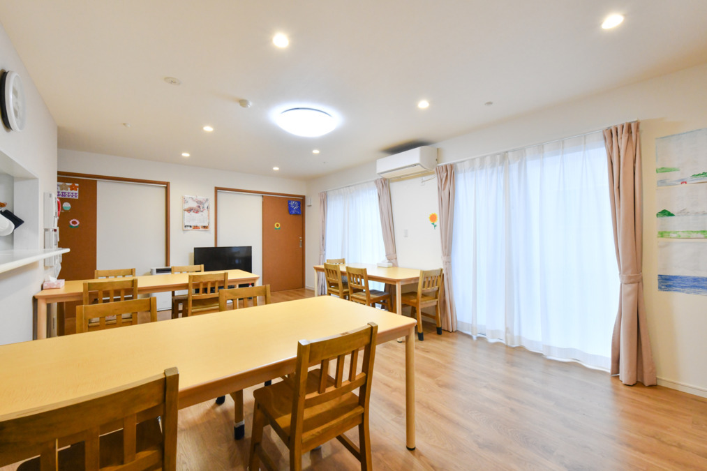 グループホーム　ソル中川（生活支援員の求人）の写真2枚目：