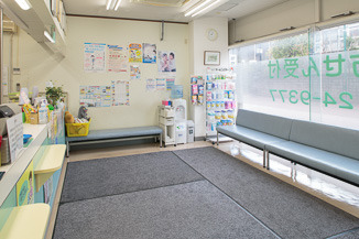 コア薬局岩見沢3条店（薬剤師の求人）の写真3枚目：コア薬局岩見沢3条店の内観