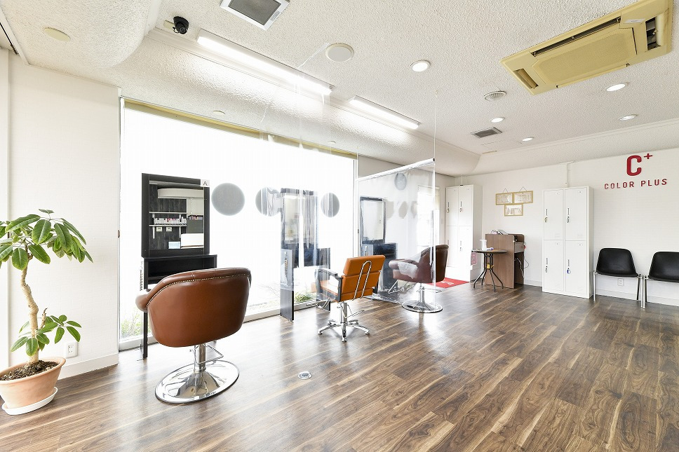 ヘアカラー専門店　カラープラス開発店の写真4枚目：