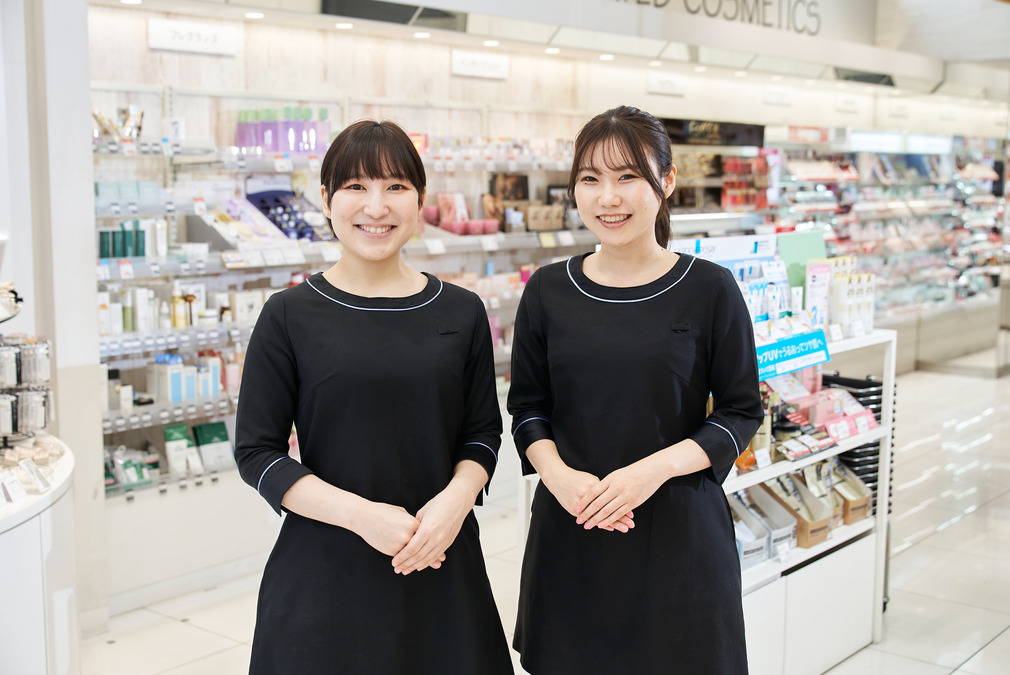 アインズ＆トルペ 渋谷モディ店の写真1枚目：