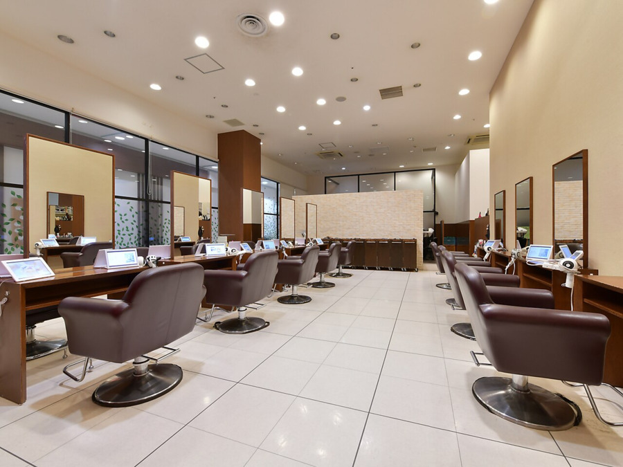 STRASSE 大垣店 (美容師の求人)の写真4枚目: