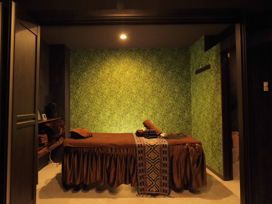 アロマリンパマッサージ＆ドライヘッドスパ　PLATINUM AROMA 京都河原町店 【プラチナムアロマ】 【2025年12月オープン予定】（エステティシャン/セラピストの求人）の写真12枚目：