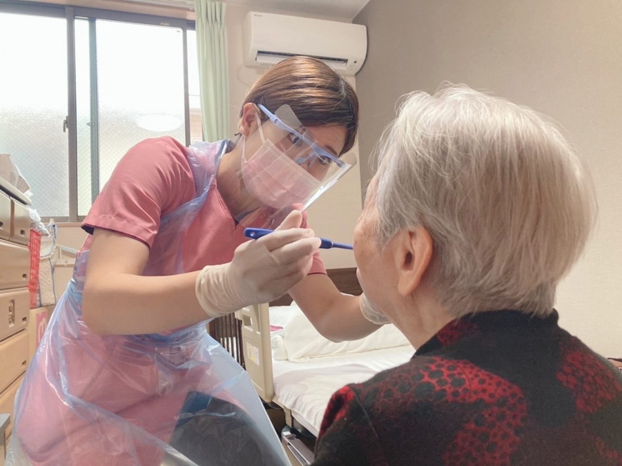 れんげ和泉歯科（歯科衛生士の求人）の写真3枚目：