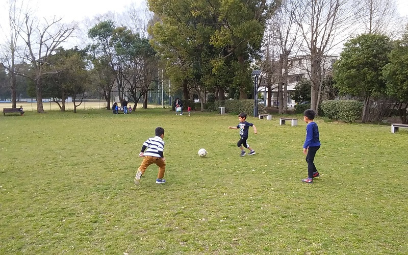 東小学童保育の会（放課後児童支援員/学童指導員の求人）の写真2枚目：明るく活気あふれる学童クラブです