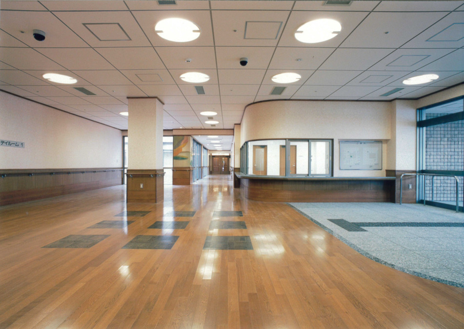 特別養護老人ホーム上井草園(清掃/環境整備の求人)の写真3枚目:サンフレンズ上井草 正面エントランス