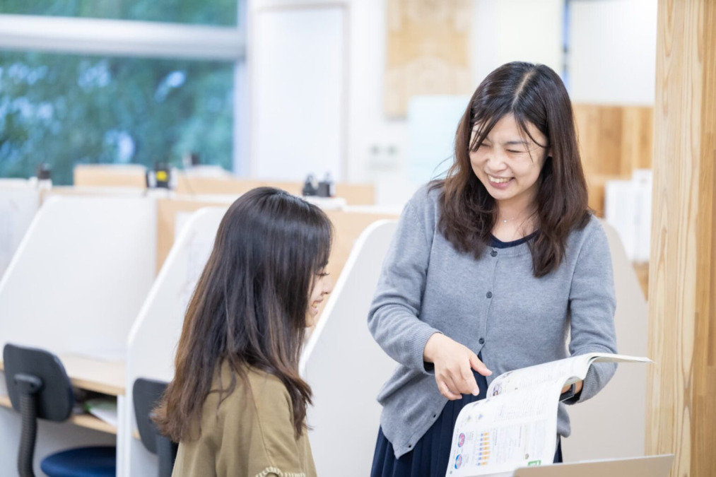 明蓬館高等学校 横浜・関内SNEC（公認心理師/臨床心理士の求人）の写真6枚目：