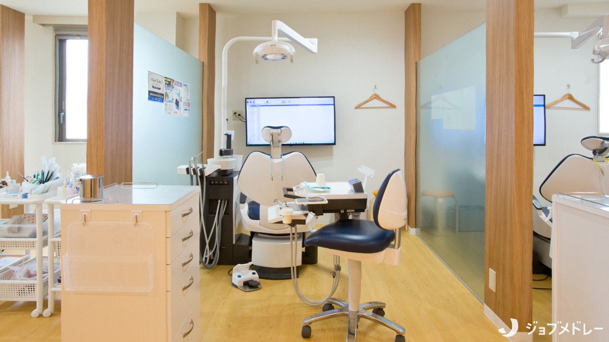 とうだい歯科クリニック（歯科衛生士の求人）の写真7枚目：パーティションで区切られた半個室です