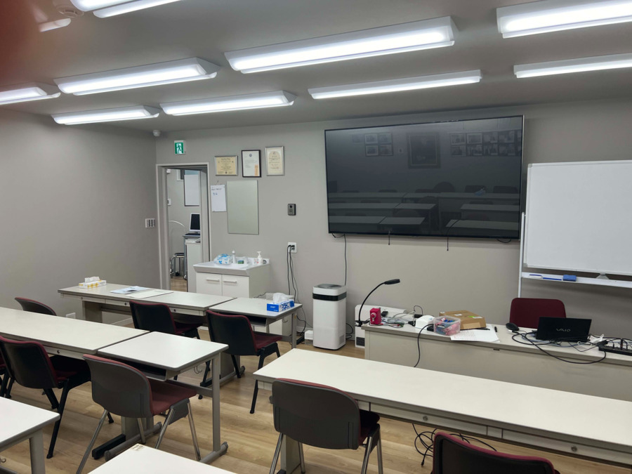 堀田歯科（歯科衛生士の求人）の写真6枚目：新しくできた別棟内の研修会場