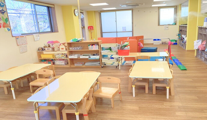 ソラストむさしこやま保育園（保育士の求人）の写真6枚目：園内は明るく温かい雰囲気です