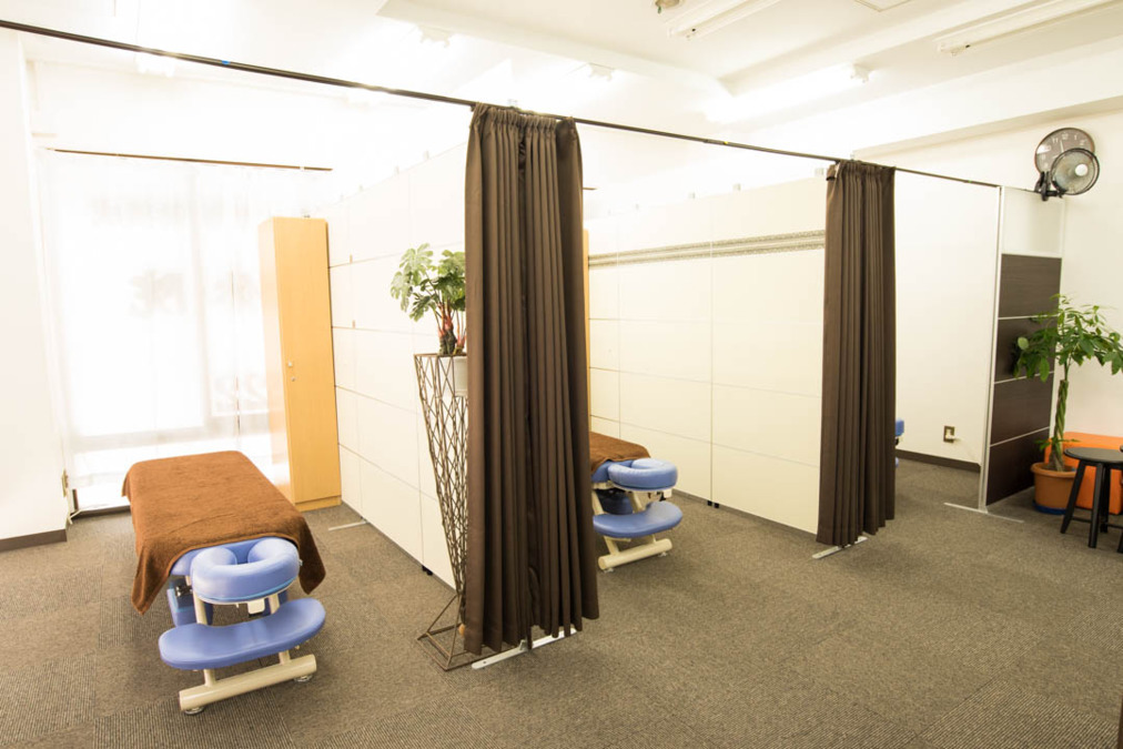 さわやか整体院(整体師の求人)の写真4枚目:感染症予防のための換気扇や加湿器、消毒もあり、季節を問わず施術者も安心の環境。