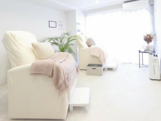 EyelashsalonLUSTER(アイリストの求人)の写真3枚目: