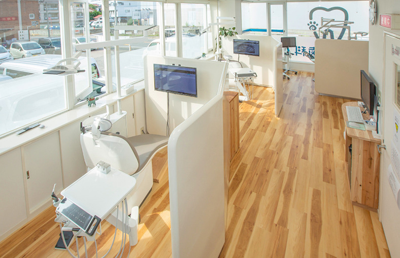 やすお歯科（歯科技工士の求人）の写真3枚目：