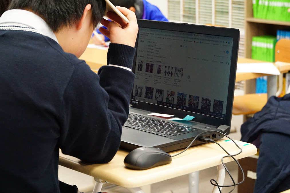 放課後等デイサービスはぴねすジョブ読売ランド前（児童指導員/指導員の求人）の写真4枚目：パソコンなどを使えるようになってほしいと保護者様の声を頂きます！
