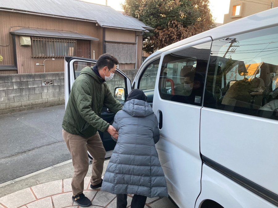 デイサービスゆうぜん鵠沼（介護タクシー/ドライバーの求人）の写真2枚目：