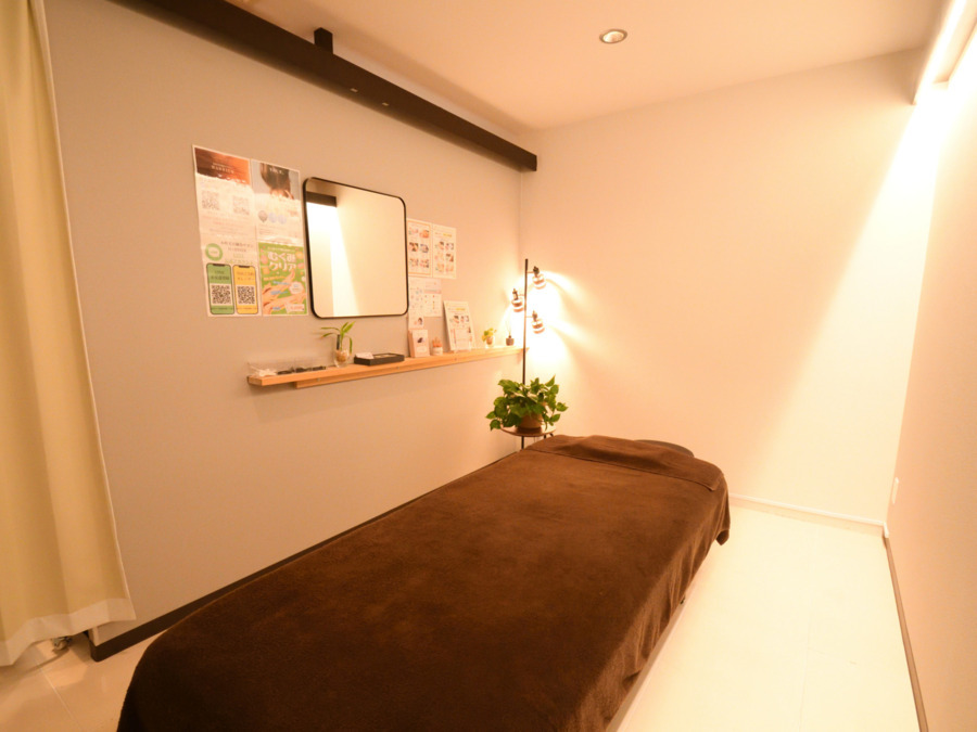 本町美容鍼灸サロンHARRIER（鍼灸師の求人）の写真2枚目：