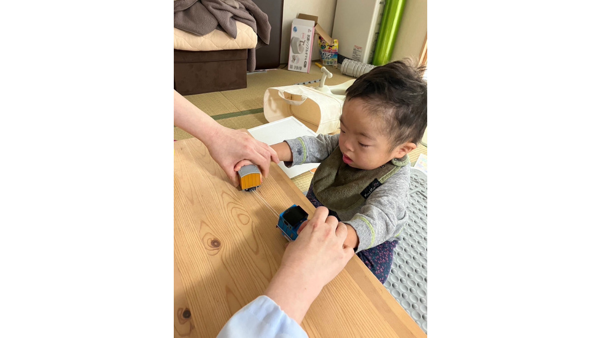 リハビリあき訪問看護ステーション（言語聴覚士の求人）の写真3枚目：訪問型だからできる「長期的×密な支援」でお子様の成長を間近で見守れるお仕事です