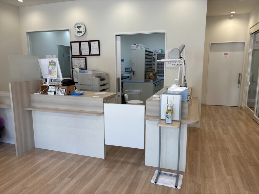 サカエ薬局栗原店の写真3枚目: