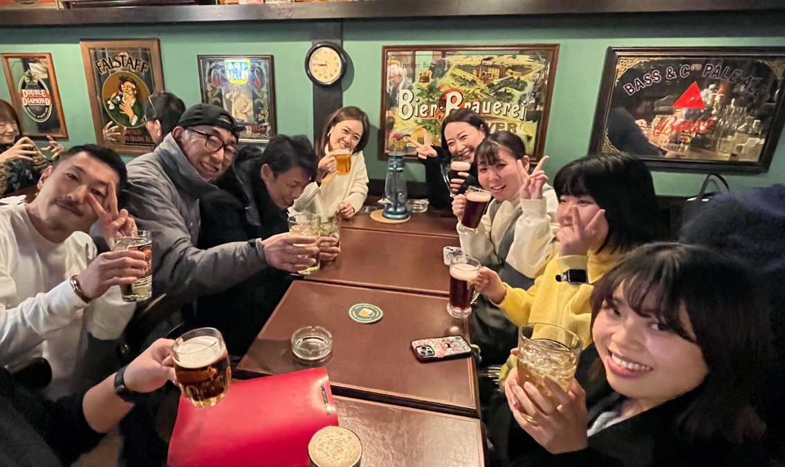 医療法人社団BTDC  文京瀧田歯科医院（歯科助手の求人）の写真5枚目：昨年の忘年会二次会の様子です