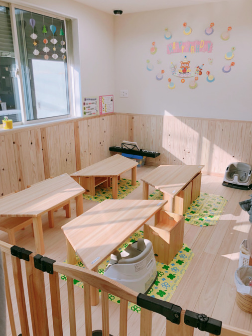ぴじょんがーでん保育園　優（保育士の求人）の写真3枚目：1階保育室半面です。