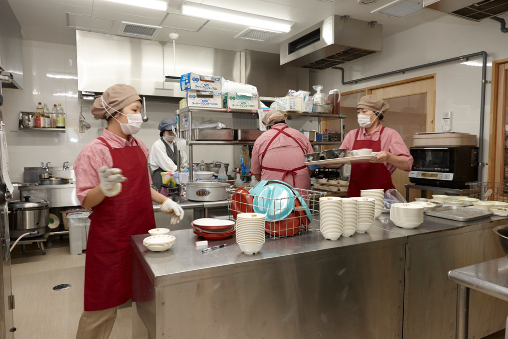 株式会社京料理花萬 モーツァルトしずかこども園内の厨房(調理師/調理スタッフの求人)の写真3枚目: