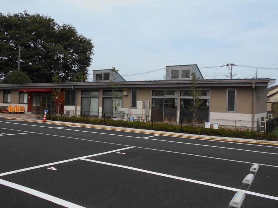 まこと保育園（管理栄養士/栄養士の求人）の写真2枚目：職員用駐車スペースあります（無料）