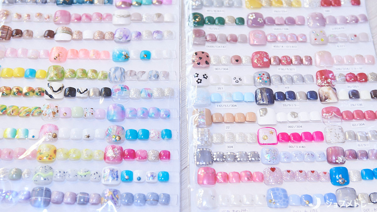 Nail&Eylash salon Mink Style浜松町店（ネイリストの求人）の写真13枚目：ペディキュアも豊富に用意しています！