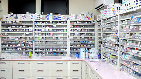 キリン堂薬局　八千代緑が丘店（薬剤師の求人）の写真2枚目：キリン堂薬局　八千代緑が丘店の内観