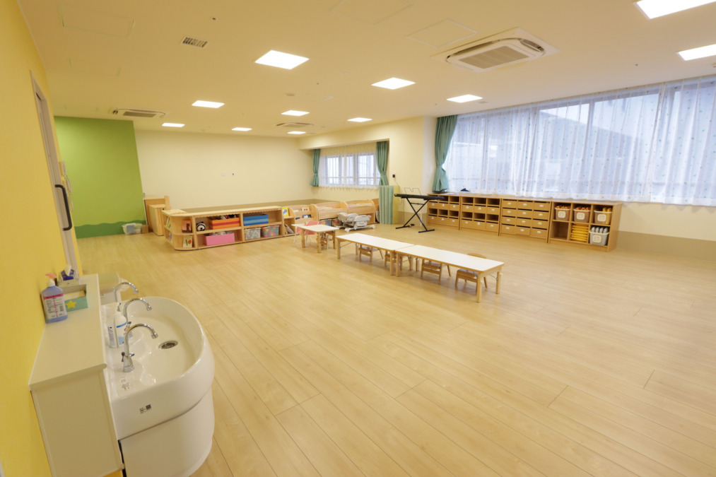 医誠会国際総合病院 さくら保育園／さくら病後児保育園（保育士の求人）の写真3枚目：認可保育園の園内です◎