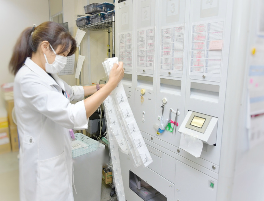 フロンティア薬局綾瀬店（調剤事務の求人）の写真3枚目：