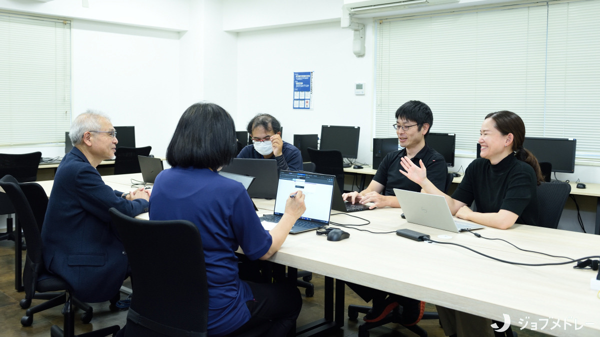 就労継続支援A型ゆりかもめ【2025年06月01日オープン】（サービス管理責任者の求人）の写真13枚目：スタッフ間の連携がスムーズなことが自慢です◎