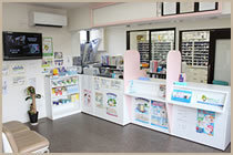 あるぷす薬局富塚店（薬剤師の求人）の写真3枚目：広々とした店内