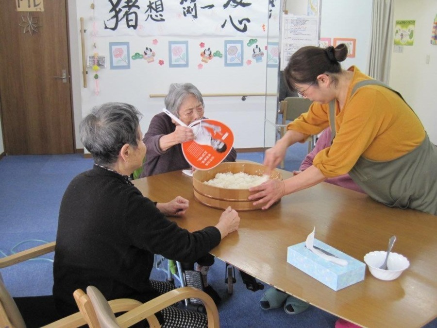 クローバー介護サービスの写真3枚目：