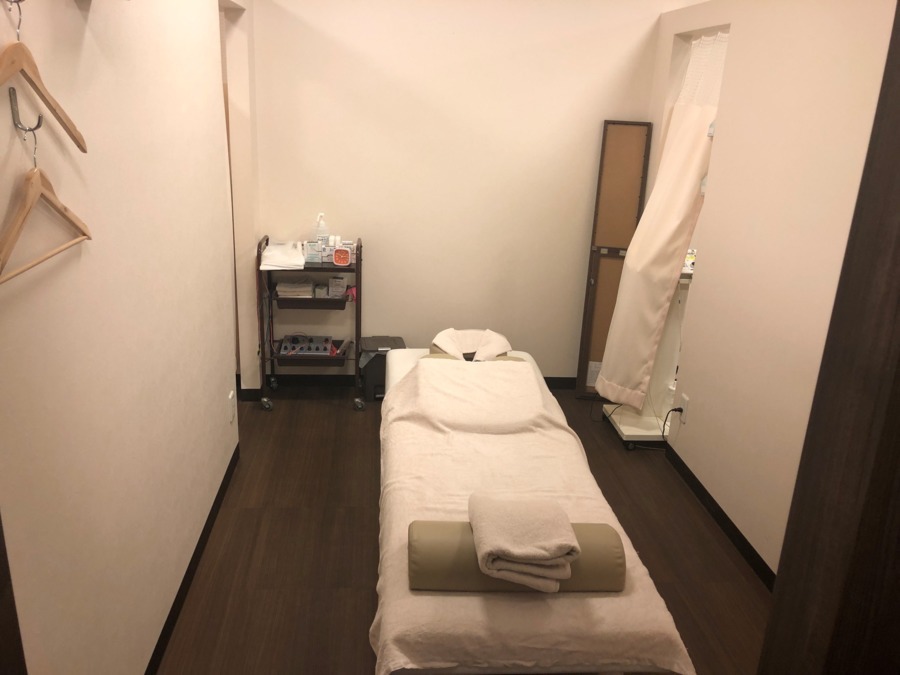 ザバス鍼灸整骨院　高槻店（エステティシャン/セラピストの求人）の写真4枚目：