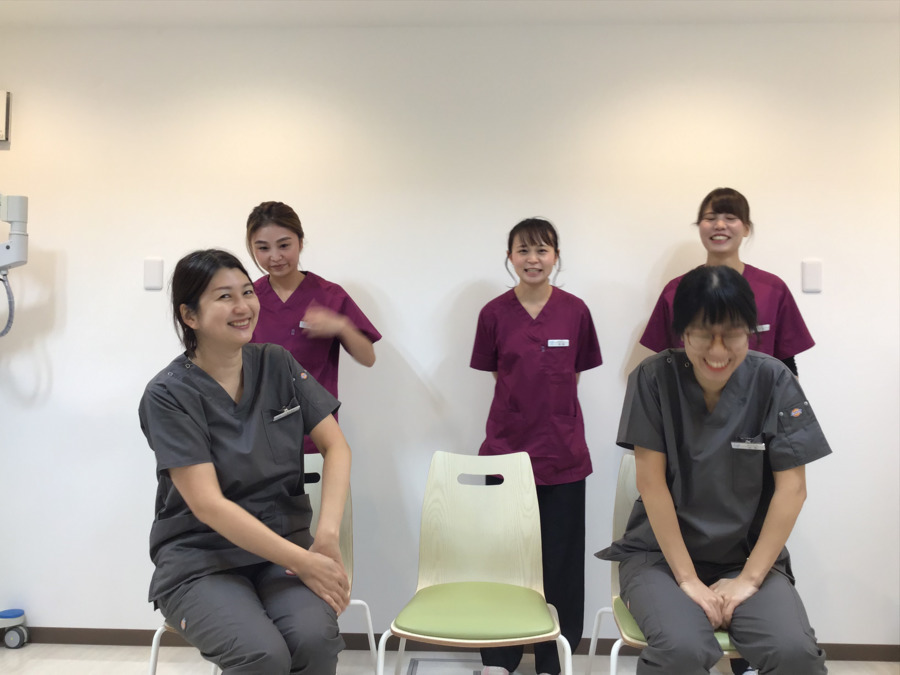 おおこし歯科クリニック(歯科技工士の求人)の写真2枚目:新卒やブランクがある方も大歓迎!