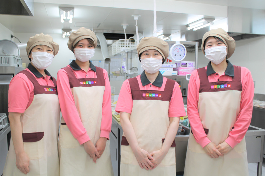 ニチイキッズかみいけぶくろ保育園(管理栄養士/栄養士の求人)の写真:広々とした厨房で調理を行っていただきます。