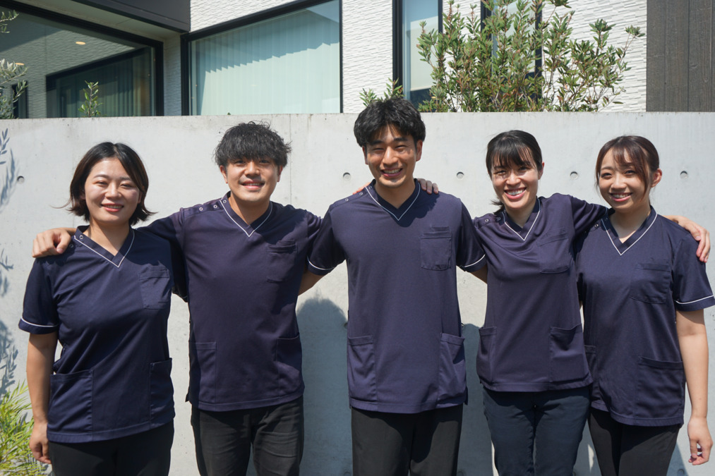 医療法人しんくら歯科医院の写真26枚目：仲間と支え合いながら成長でき、安心して相談できる環境が整っています。