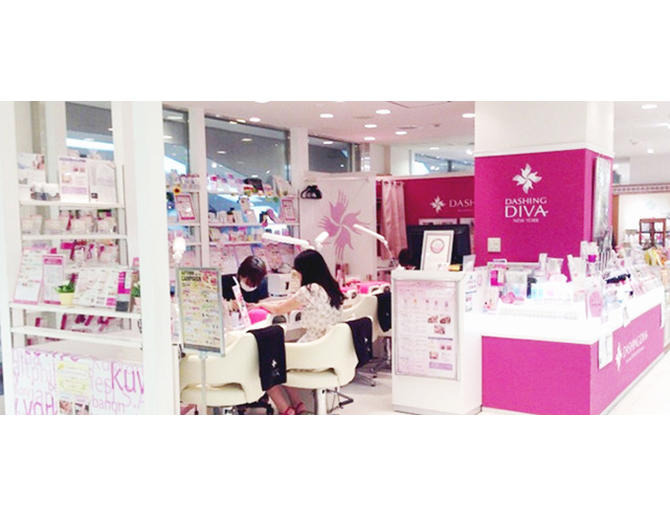 DASHING DIVA ラスカ平塚店（ネイリストの求人）の写真4枚目：