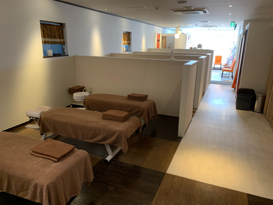 カラダファクトリー高円寺店（整体師の求人）の写真2枚目：